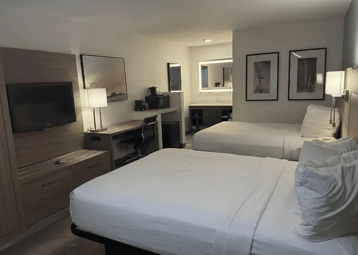 Quality I-10 Hotel
