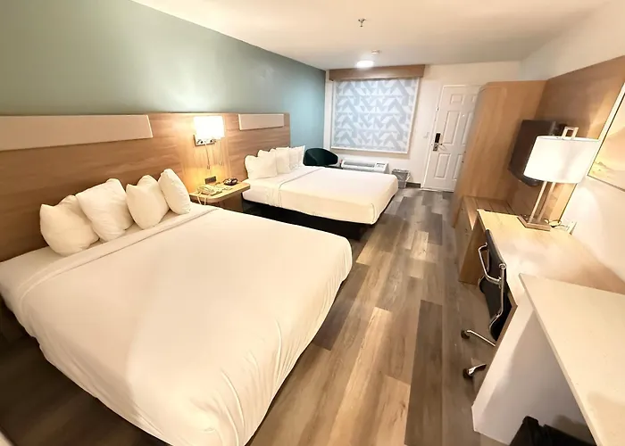Quality I-10 Hotel