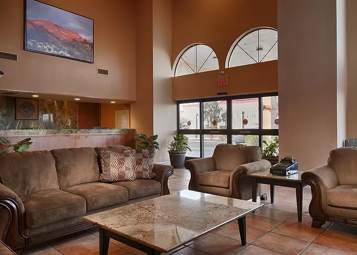 Quality I-10 Hotel 3*